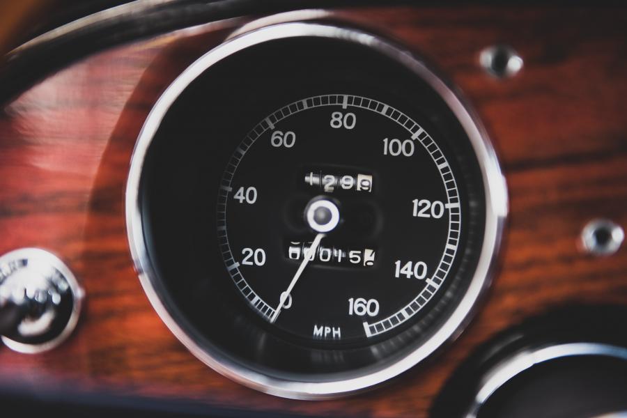 Панель приборов Toyota 2000GT (MF10) 1967 года  (фото 24 из 35)